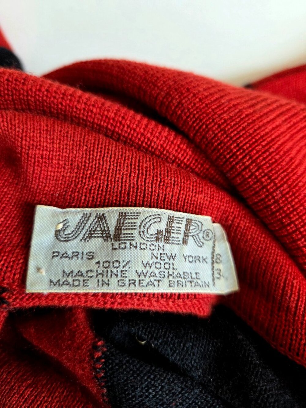 Vintage Jaeger 100% Wool Black Red Striped Dolman Sleeve Turtleneck Sweater - Picture 5 of 5